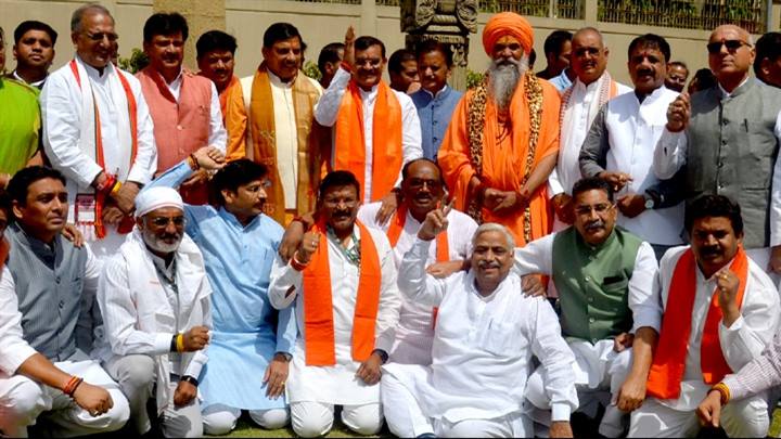 Chief Minister Dr. Yadav pays a courtesy visit to newly elected Lok Sabha members at Madhya Pradesh Bhawan